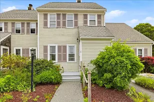 18 Woodview Dr, Falmouth, MA 02540 - Photo 1