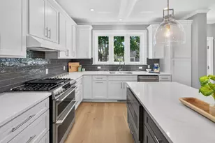 65 Cypress St, Falmouth, MA 02536 - Photo 11