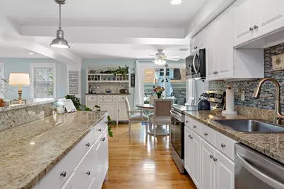 615 Main Street #UNIT 11, Barnstable, MA 02601 - Photo 11