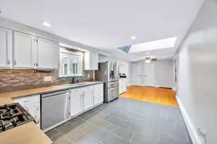 16 Pine View Dr, Barnstable, MA 02635 - Photo 9