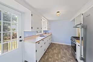 455 Shore Rd, Bourne, MA 02553 - Photo 7