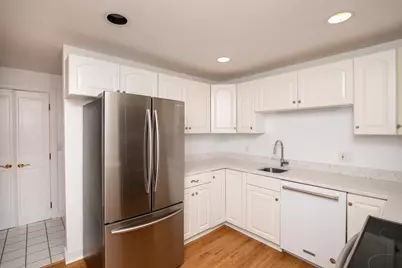 10 Village Green Circle #UNIT 10, Mashpee, MA 02649 - Photo 5