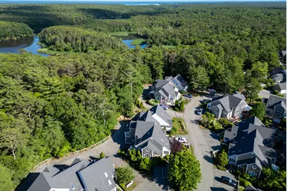 72 Gold Leaf Lane #UNIT 72, Mashpee, MA 02649 - Photo 3