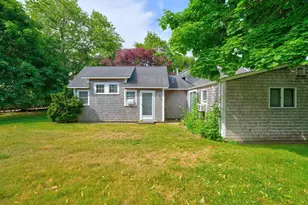 49 High St, Edgartown, MA 02539 - Photo 7