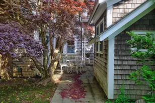 49 High St, Edgartown, MA 02539 - Photo 5