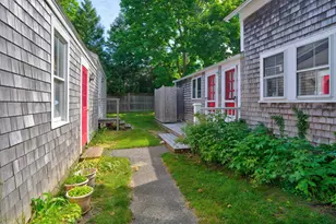 49 High St, Edgartown, MA 02539 - Photo 11