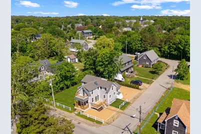 33 Vineyard Avenue, Oak Bluffs, MA 02557 - Photo 11