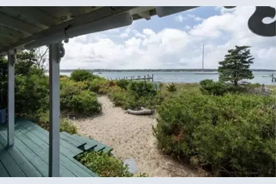 11 Beach Road, Oak Bluffs, MA 02557 - Photo 17