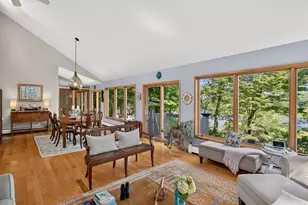 14 Ellen Ln, Bourne, MA 02559 - Photo 9