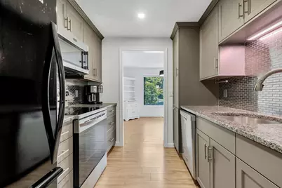 481 Buck Island Road #APT 1B, Yarmouth, MA 02673 - Photo 11