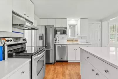 864 W Yarmouth Road, Yarmouth, MA 02675 - Photo 9