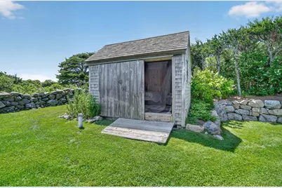 21 Eliot Avenue, Chilmark, MA 02535 - Photo 19