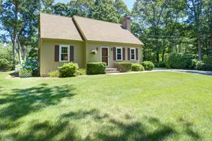 47 Simmons Rd, Falmouth, MA 02536 - Photo 1