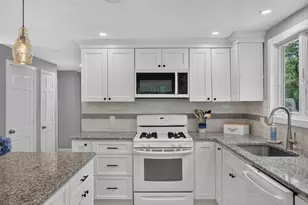 25 Marthas Ln, Harwich, MA 02645 - Photo 17