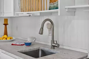 316 Sea St, Barnstable, MA 02601 - Photo 17