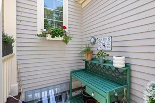 7 Gold Leaf Ln, Mashpee, MA 02649 - Photo 5