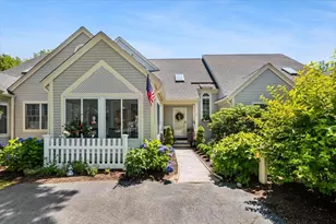 7 Gold Leaf Ln, Mashpee, MA 02649 - Photo 3