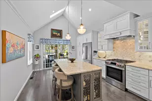 7 Gold Leaf Ln, Mashpee, MA 02649 - Photo 9