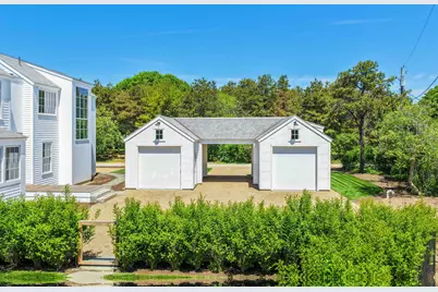 2 Lexington Avenue, Edgartown, MA 02539 - Photo 41