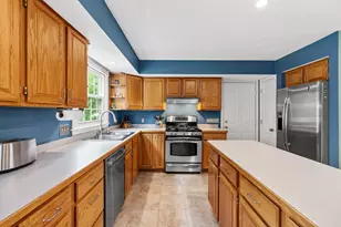 73 Hillando Dr, Shrewsbury, MA 01545 - Photo 13