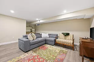 241 Seaward, Falmouth, MA 02536 - Photo 33
