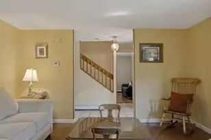 10 Roberta Dr, Buzzards Bay, MA 02532 - Photo 5