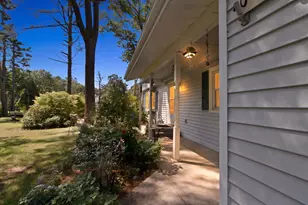 10 Roberta Dr, Buzzards Bay, MA 02532 - Photo 3