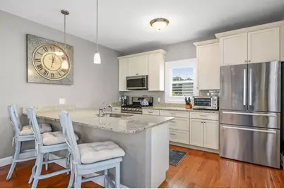637 Gifford Street #UNIT 15B, Falmouth, MA 02540 - Photo 3