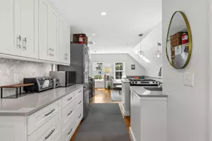 15 Winthrop St, Provincetown, MA 02657 - Photo 3
