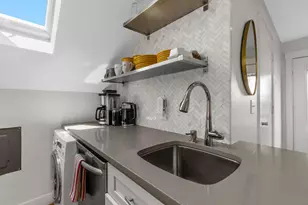 15 Winthrop St, Provincetown, MA 02657 - Photo 5