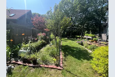 323 County Road, Oak Bluffs, MA 02557 - Photo 3