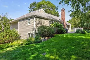 8 Elizabeth Cir, Mashpee, MA 02649 - Photo 31