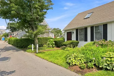 15 Mechanic Street #APT 1, Provincetown, MA 02657 - Photo 1
