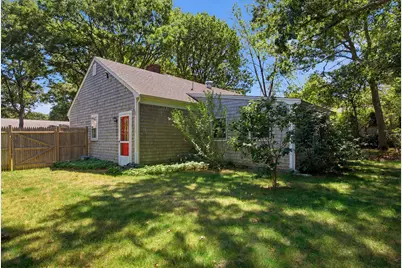 38 McNamara Avenue, Yarmouth, MA 02673 - Photo 13