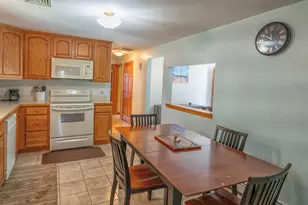 118 Walton Ave, Barnstable, MA 02601 - Photo 7