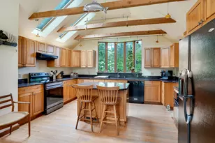 174 Middle Rd, Chilmark, MA 02535 - Photo 7