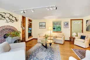 174 Middle Rd, Chilmark, MA 02535 - Photo 15
