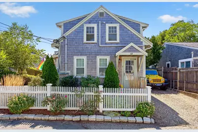 48 Pleasant Street #APT 2, Provincetown, MA 02657 - Photo 1