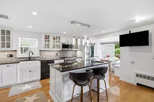 105 Hillside Dr, Barnstable, MA 02632 - Photo 3