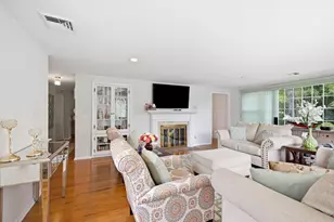 105 Hillside Dr, Barnstable, MA 02632 - Photo 9