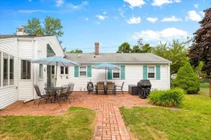 33 Homestead Ln, Falmouth, MA 02536 - Photo 7
