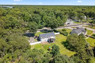 1109 Shootflying Hill Rd, Barnstable, MA 02632 - Photo 5