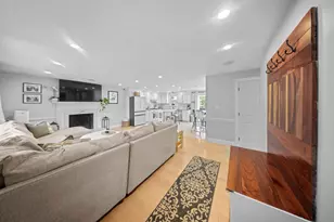1109 Shootflying Hill Rd, Barnstable, MA 02632 - Photo 9
