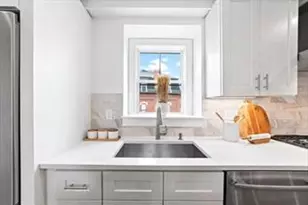 42 Bow St, Somerville, MA 02143 - Photo 11