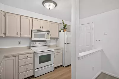 2 Englewood Drive #APT F8, Harwich, MA 02645 - Photo 7