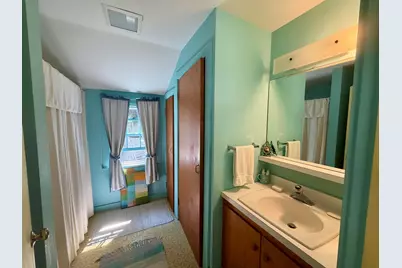 528 Main Street, Tisbury, MA 02568 - Photo 17