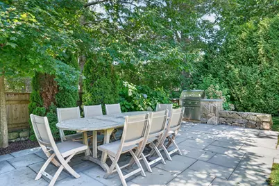 66 Hudson Avenue, Oak Bluffs, MA 02557 - Photo 5
