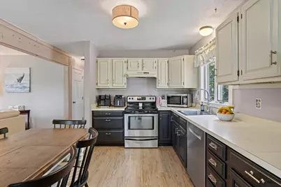 66 Hudson Avenue, Oak Bluffs, MA 02557 - Photo 13