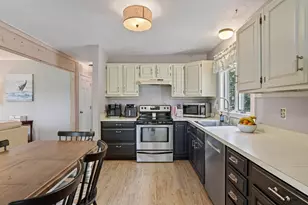 66 Hudson Ave, Oak Bluffs, MA 02557 - Photo 13