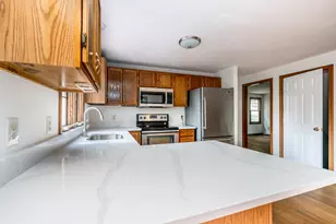 19 Waltham Cir, Yarmouth, MA 02673 - Photo 9